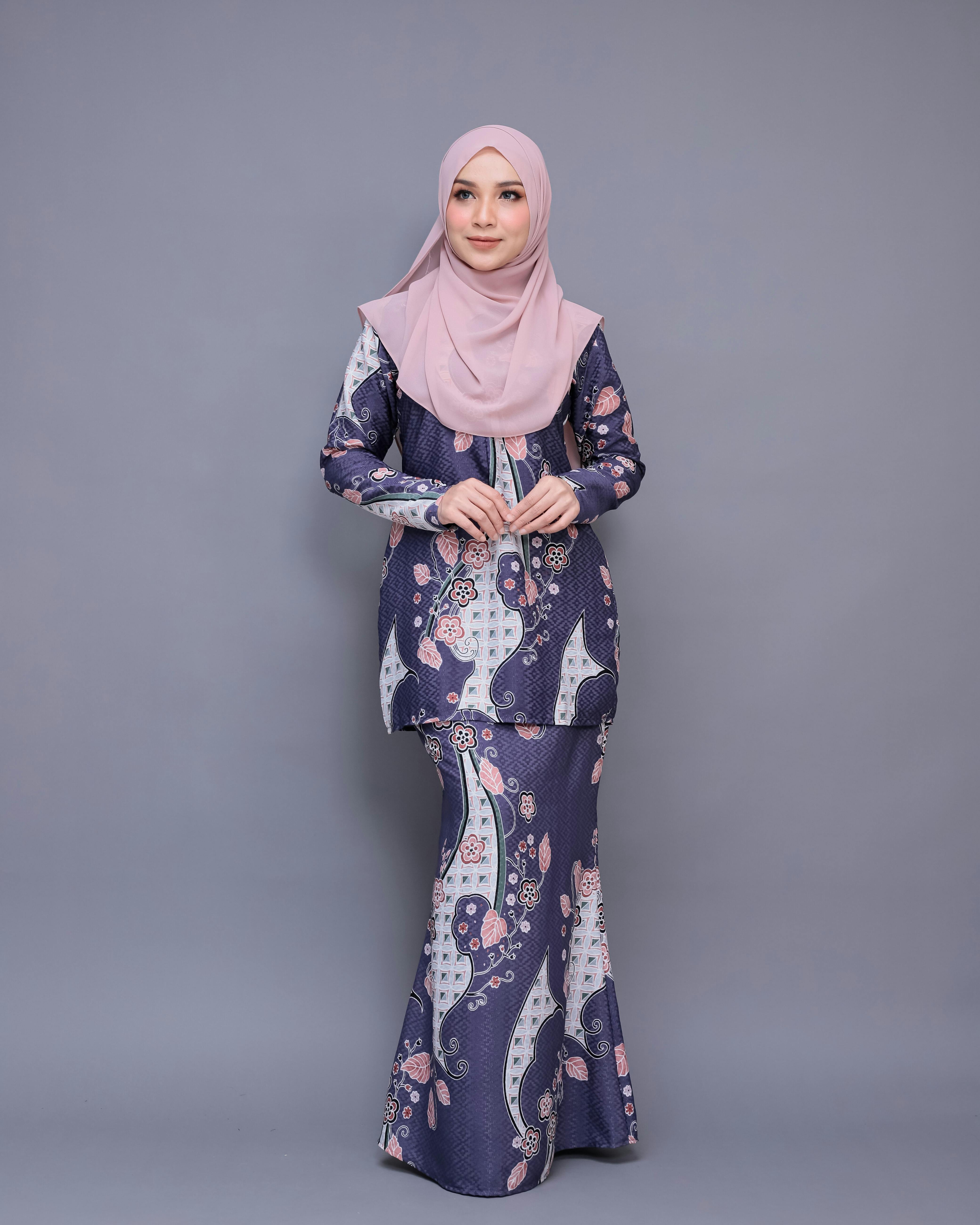 Baju Kurung Tren Baju Lebaran 2025
